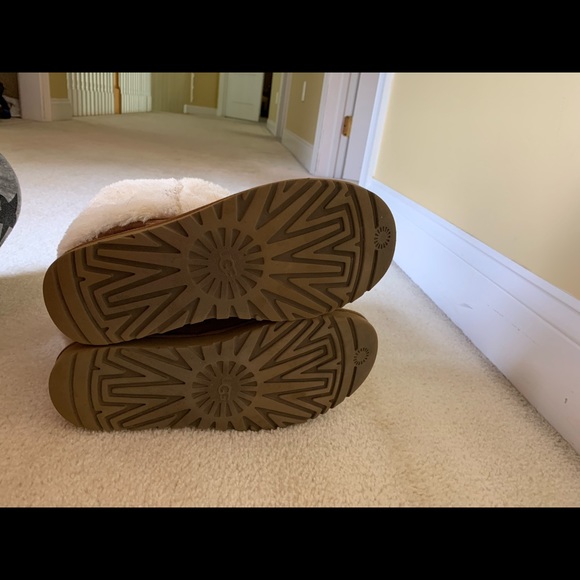 Ugg Boots - Picture 5 of 6